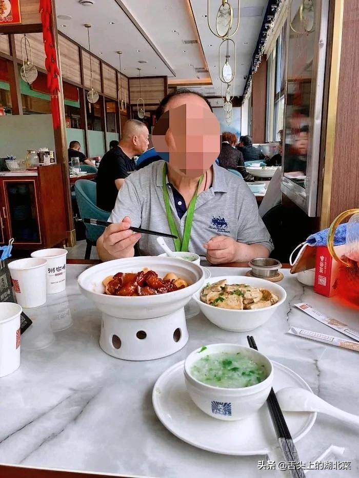 离婚分了1673万,八年没陪父亲吃顿饭,亏欠父母,此恩今生难还