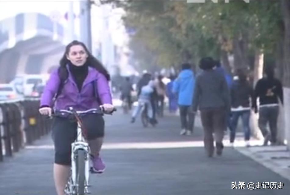 俄罗斯女孩中医治腿,俄罗斯女孩不会走路被中医治好