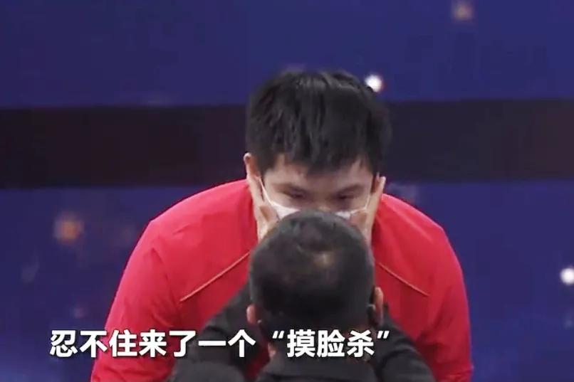 樊振东遭奖杯盖砸头,樊振东遭奖杯盖砸头和马龙对比