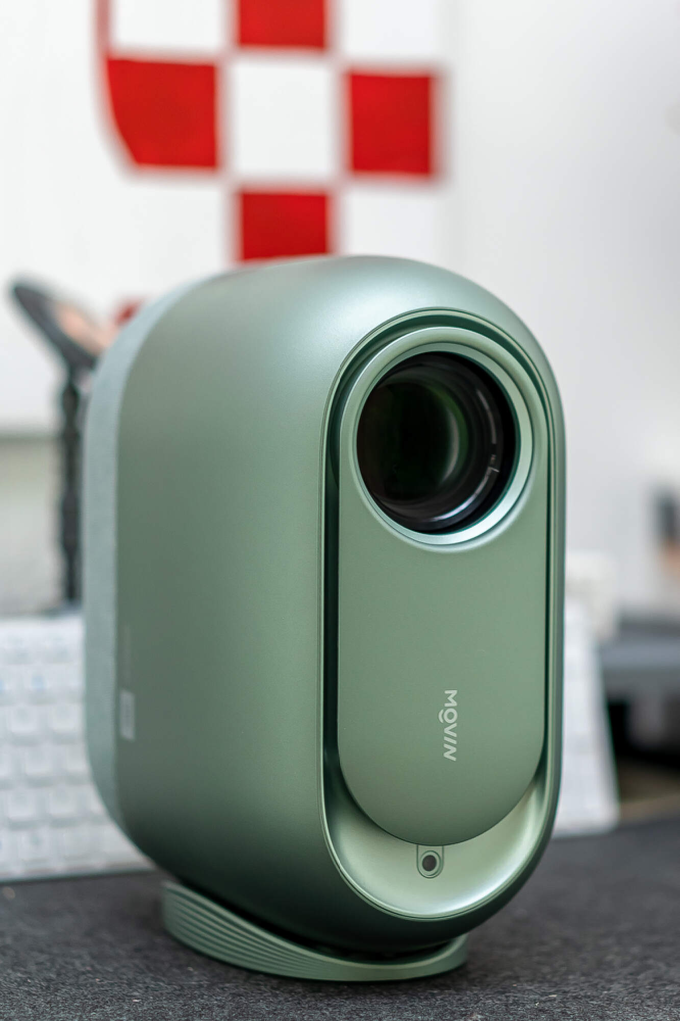 300元左右的投影仪是不是智商税,一千多块钱的投影仪靠谱吗