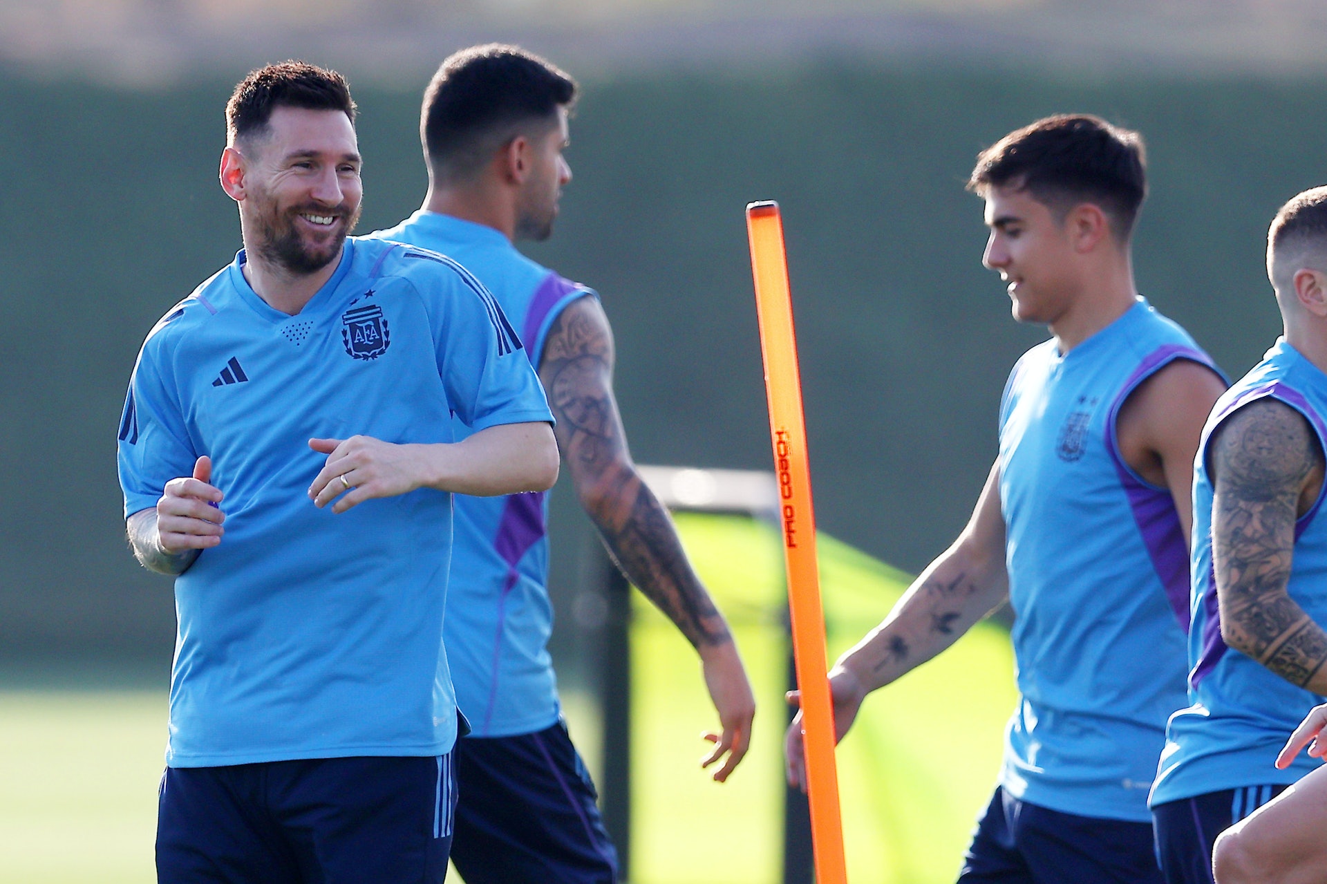 梅西关键时刻再显球王本色,梅西完成球王最后一次蜕变