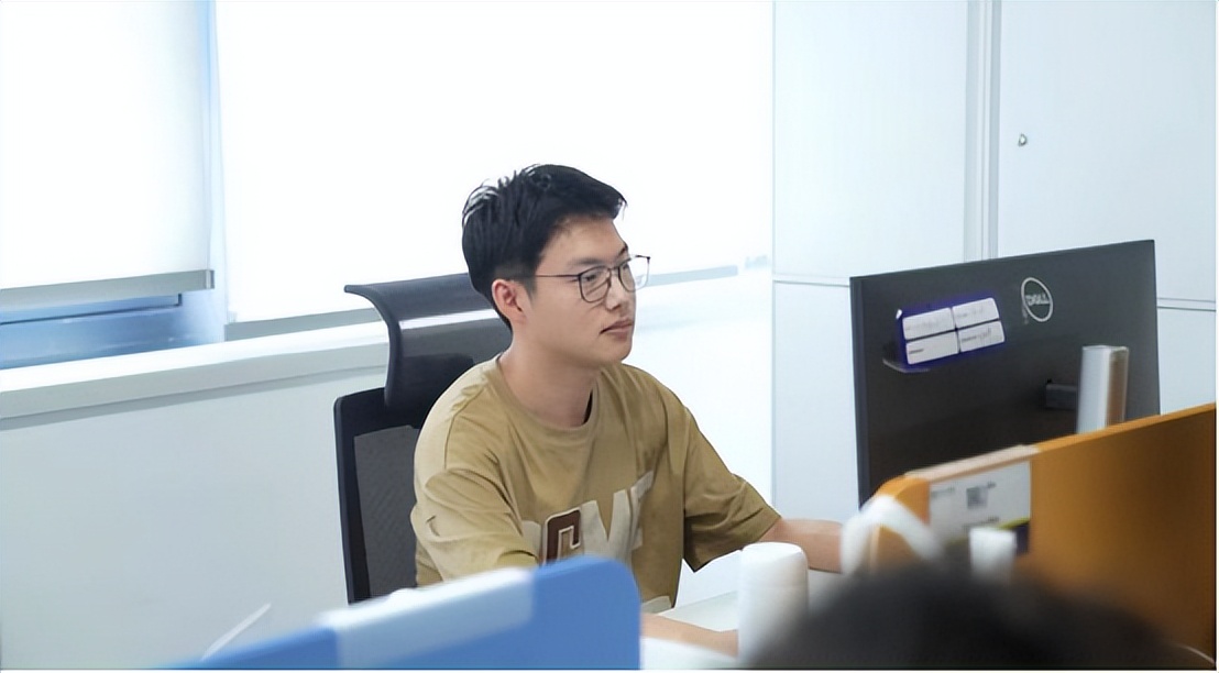 7万平米，1400名研发人员，这栋总部大楼到底有多牛？