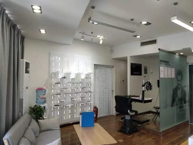 郑州配眼镜哪里专业,郑州哪里眼镜店配眼镜比较好