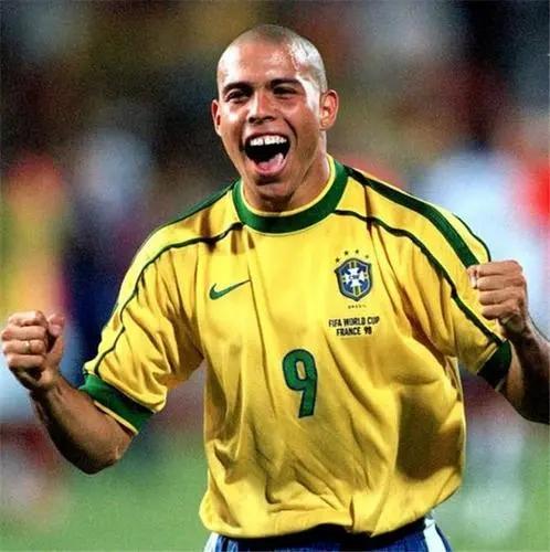 大罗和梅西都错失了登基之战，贝马之后再无球王