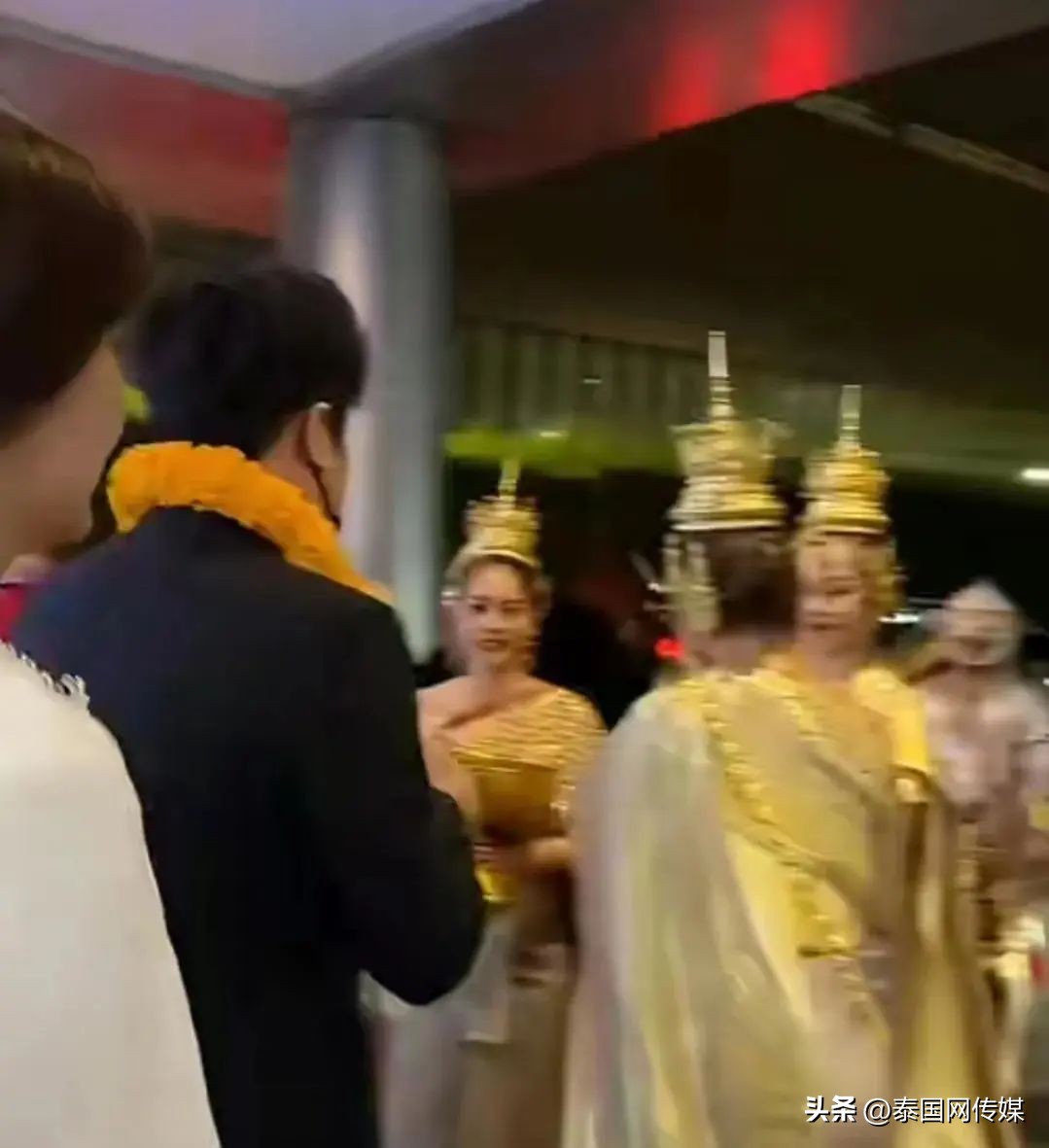 中国直播带货惊呆外国人泰国,中国人在泰国带货直播