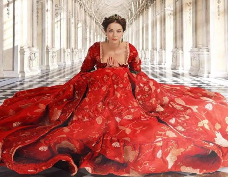 叶皇扮演者玛丽娜多少岁,玛丽娜叶皇