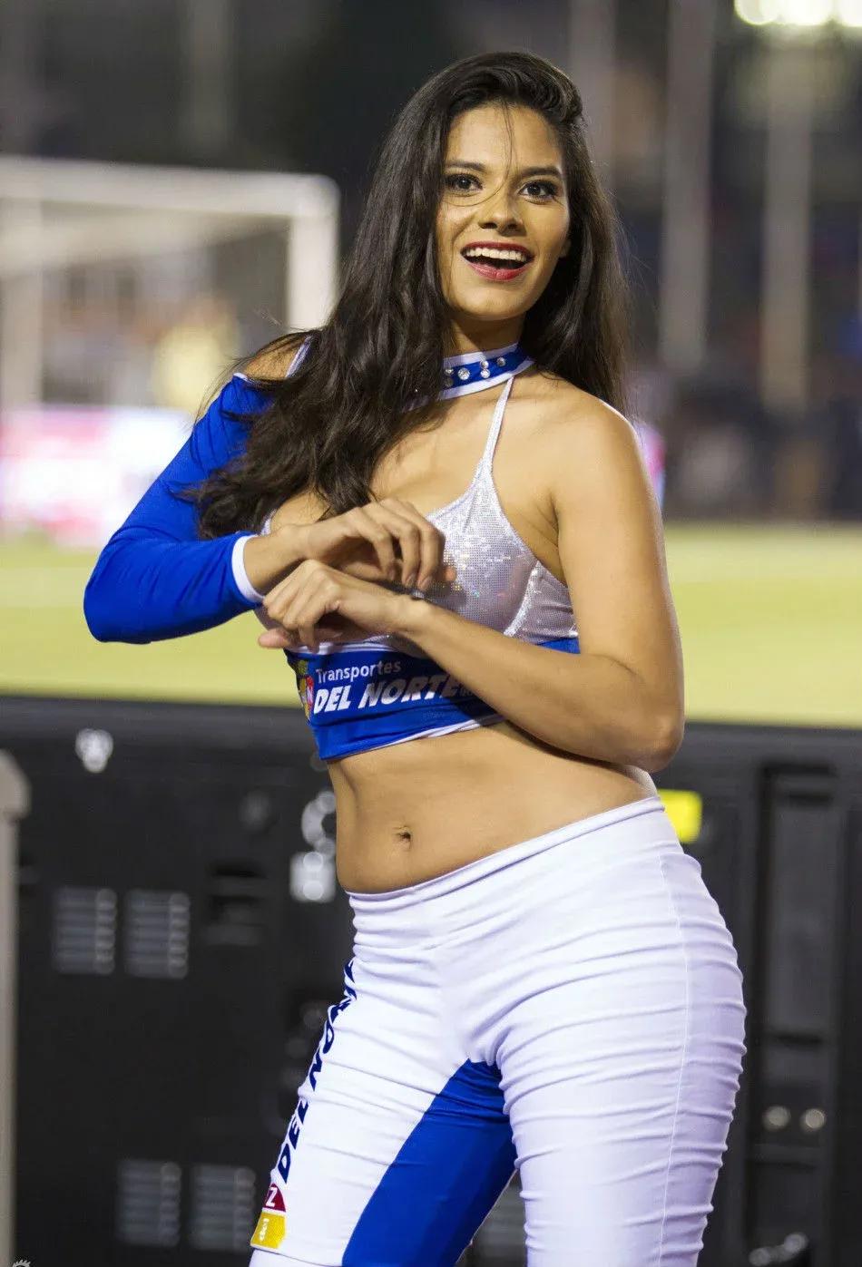 各国足球美女啦啦队,俄罗斯世界杯足球拉拉队图片