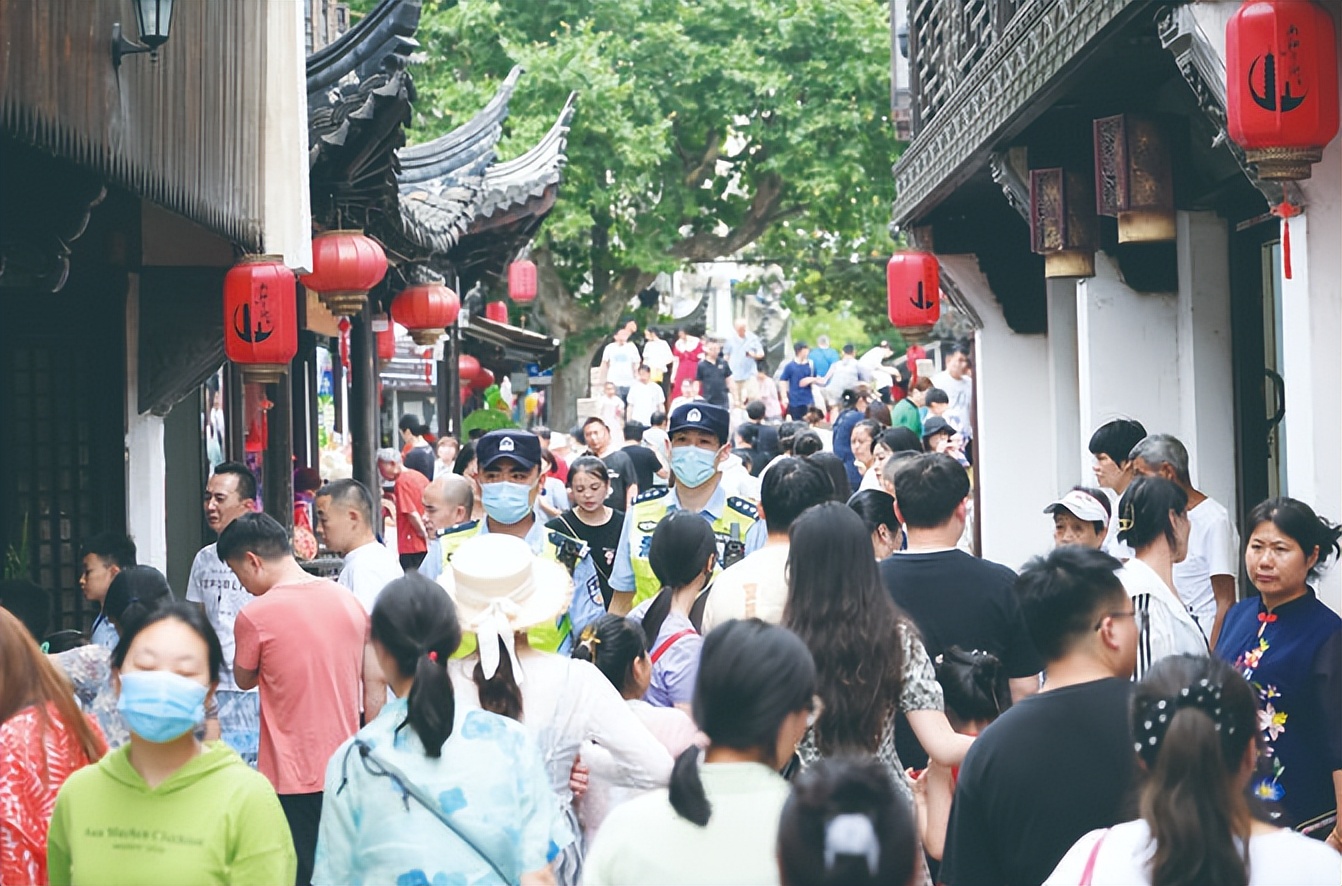 你在这里看风景“藏蓝入画”守护你