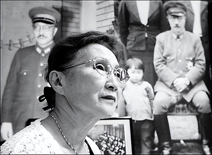 东条英机第四代孙子,东条英机孙女说的话