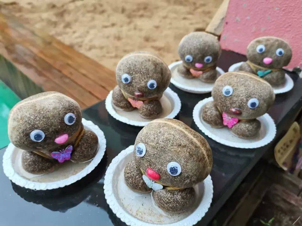 你好，草娃娃！——庆安乐儿堡幼儿园小二班课程故事