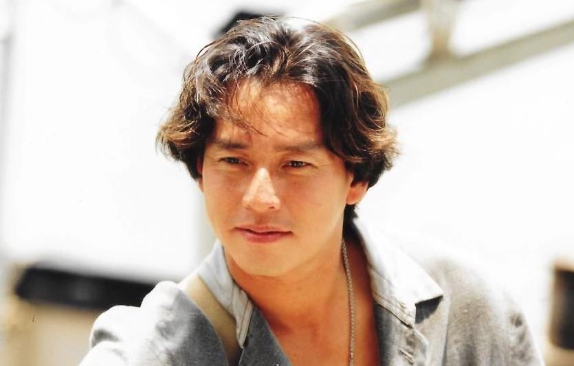 港星谭咏麟回乡认祖归宗,谭咏麟继承谁的衣钵