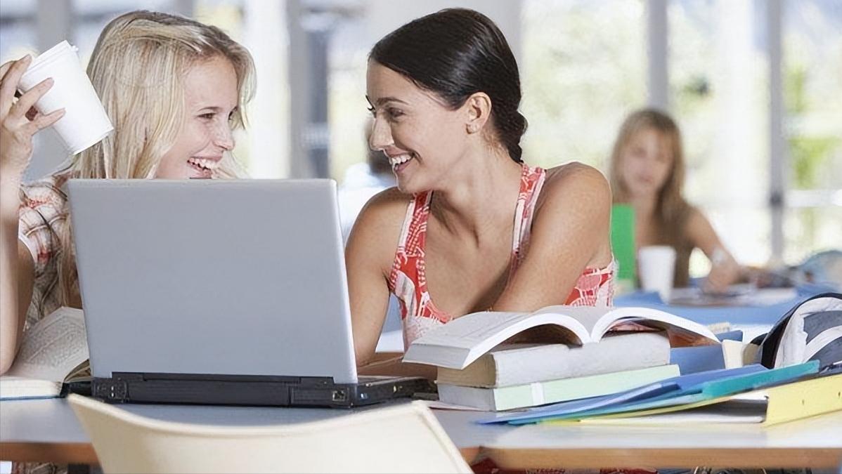 提高媒介素养是青少年应该做的吗,传播网络正能量提高媒介素养