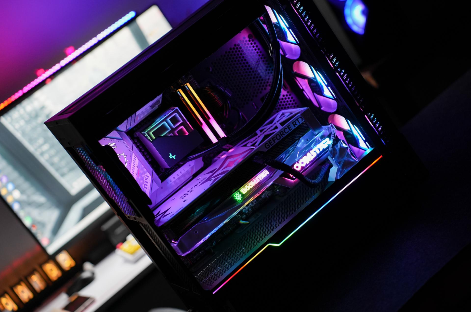 我变强了！也变大了？RTX4080显卡究竟值不值得入手？上手见真章