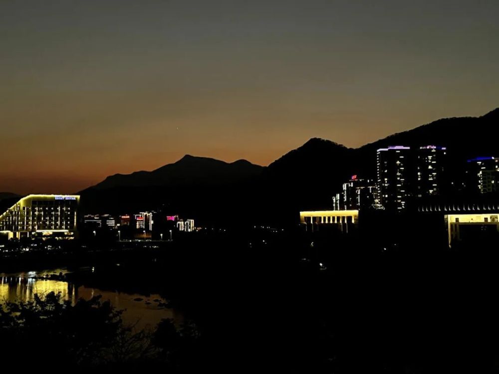 老人感染新冠血氧波动很大,老年人新冠血氧正常需要住院吗