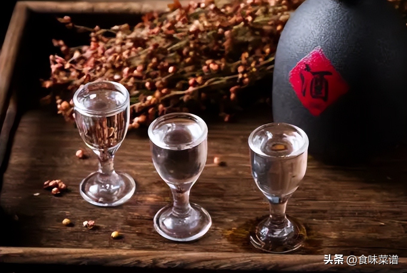 谁能想到，大批俄罗斯人涌入中国，目的不是旅游，而是我国的白酒