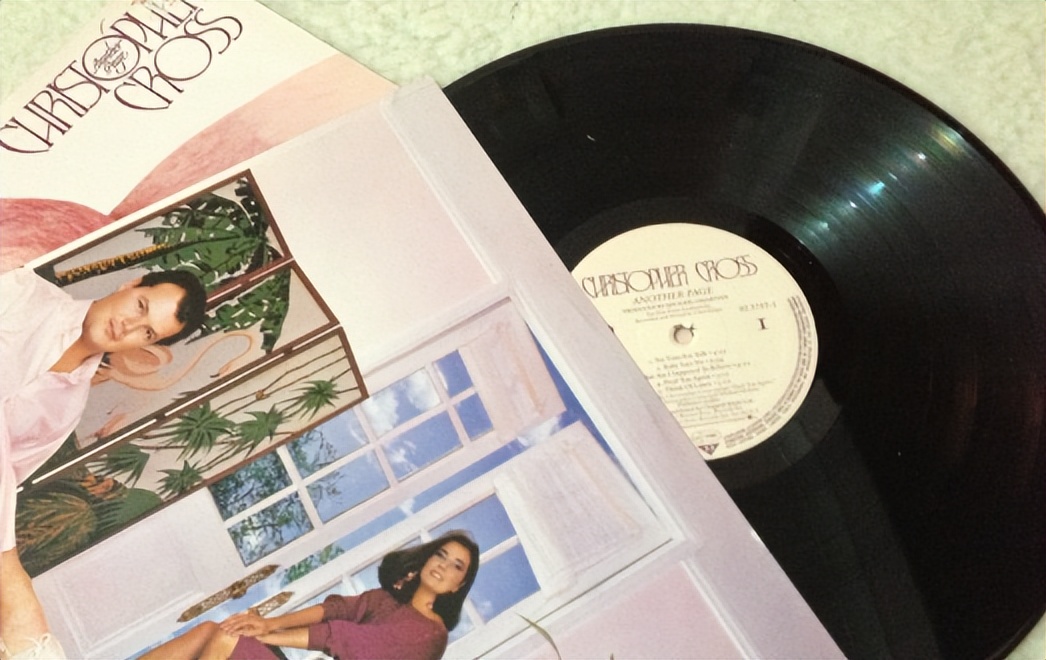 苹果第三代蓝牙耳机airpods,苹果蓝牙耳机airpods第三代功能