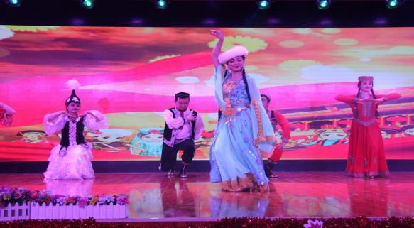 乌鲁木齐市第19小学“石榴花开别样红·和乐融融筑梦行”一校一品德育工作观摩展示活动