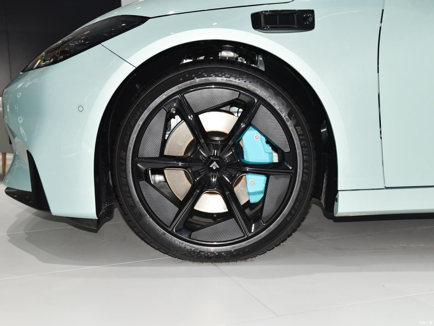 昊铂gt七翼版710超充版自由灰,使尽全力