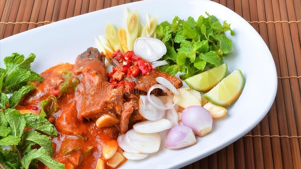 鱼被做成零食还有营养吗,孕妇可以吃家家红罐头吗