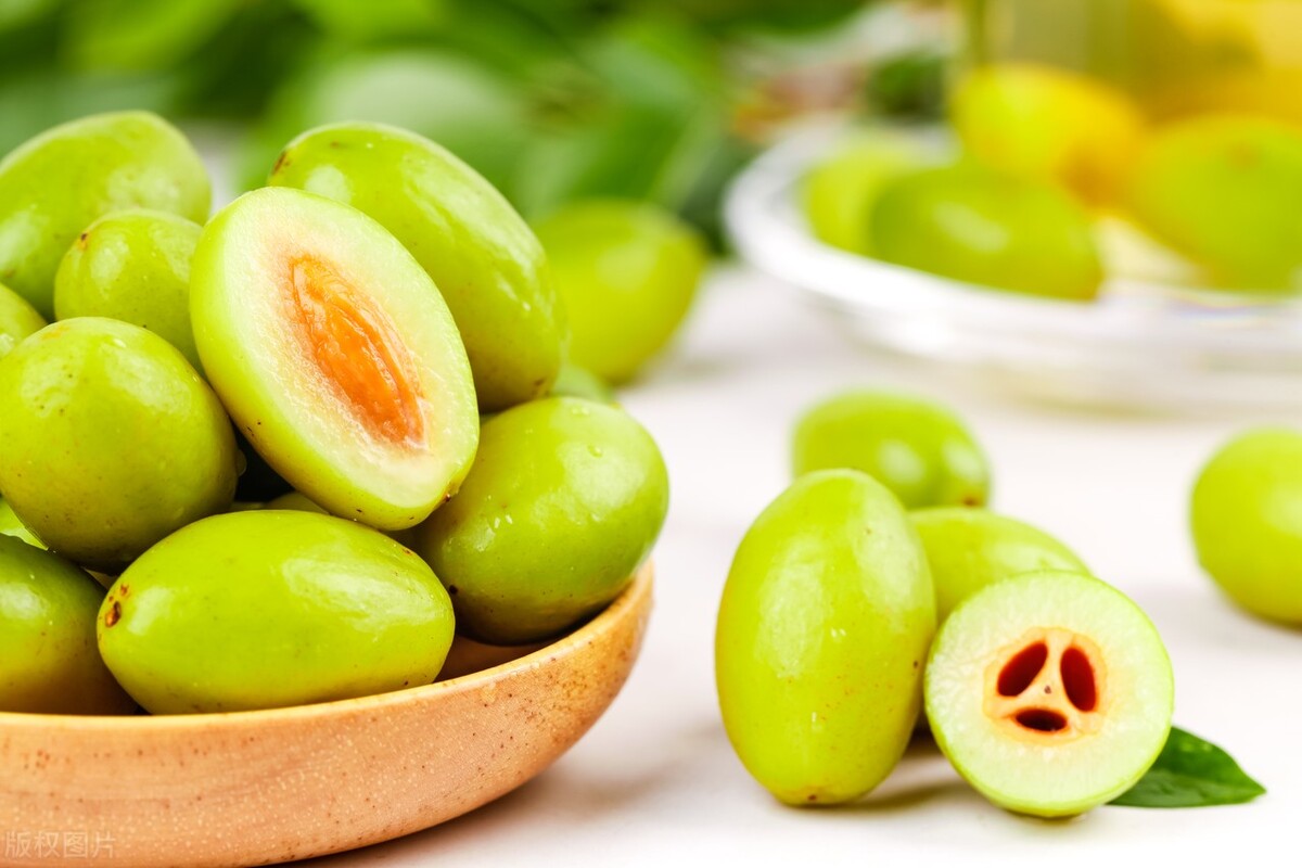 橄榄菜是用什么原材料做的,汕头橄榄菜用腐烂材料做的