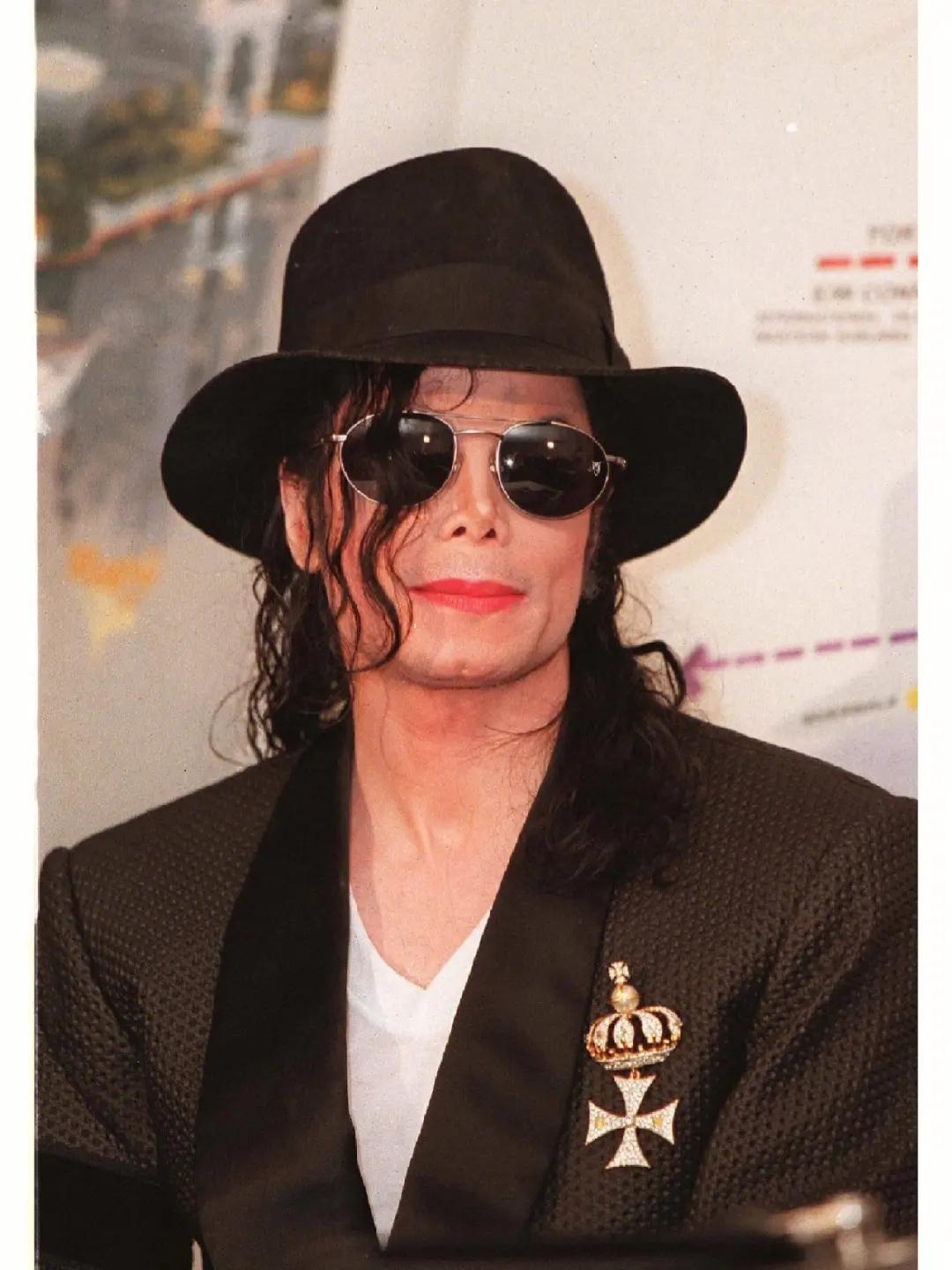 迈克尔杰克逊beatit演唱会,迈克尔杰克逊来中国开演唱会吗