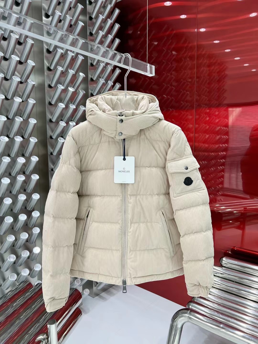 原装进口鸭绒羽绒服,蒙口羽绒服正品官方旗舰店产地