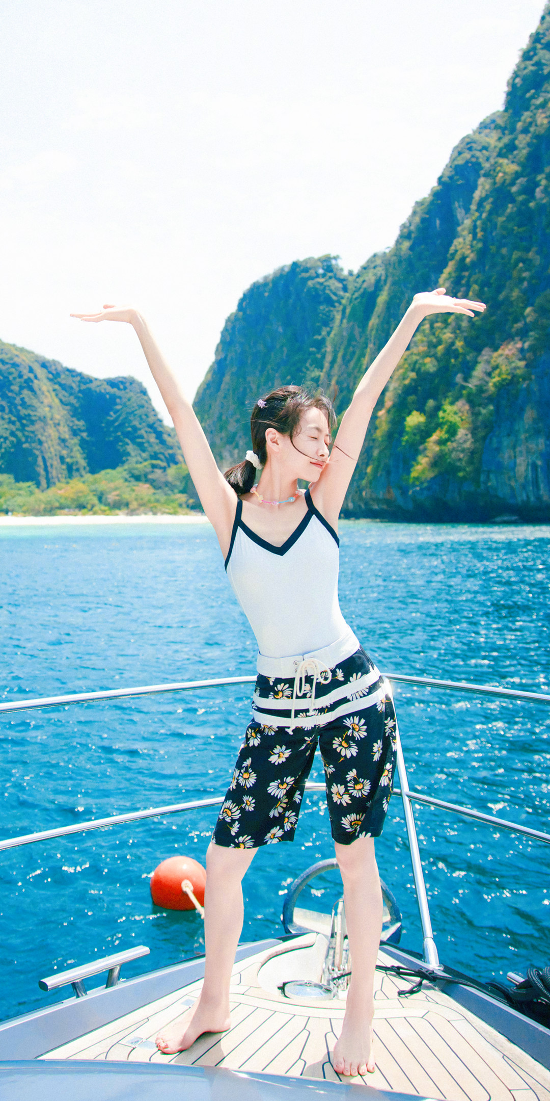 宋茜晒新宫廷风写真,宋茜明朗写真难掩少女心