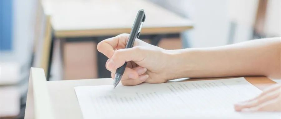 孩子拿到香港身份有什么优势,香港孩子是考dse还是港澳台联考