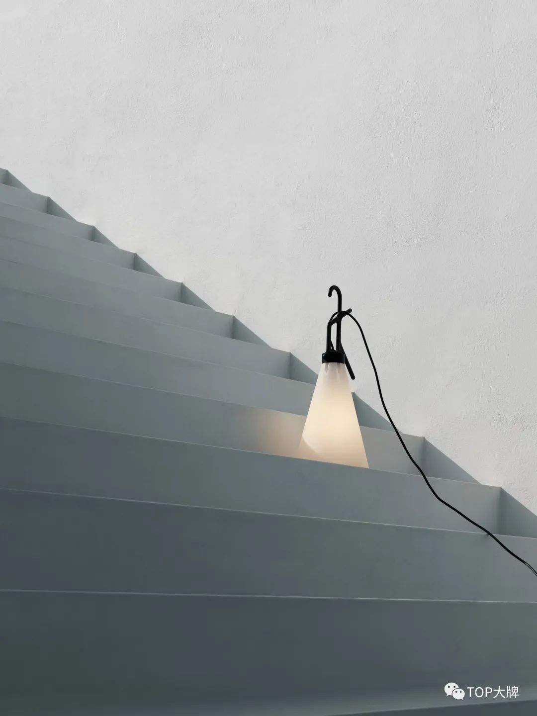 意大利flosserena台灯,意大利flos磁吸灯