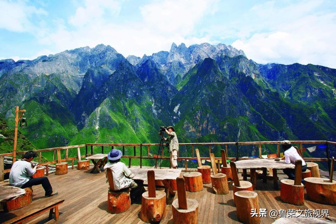 世界经典徒步线路,世界经典徒步线路虎跳峡