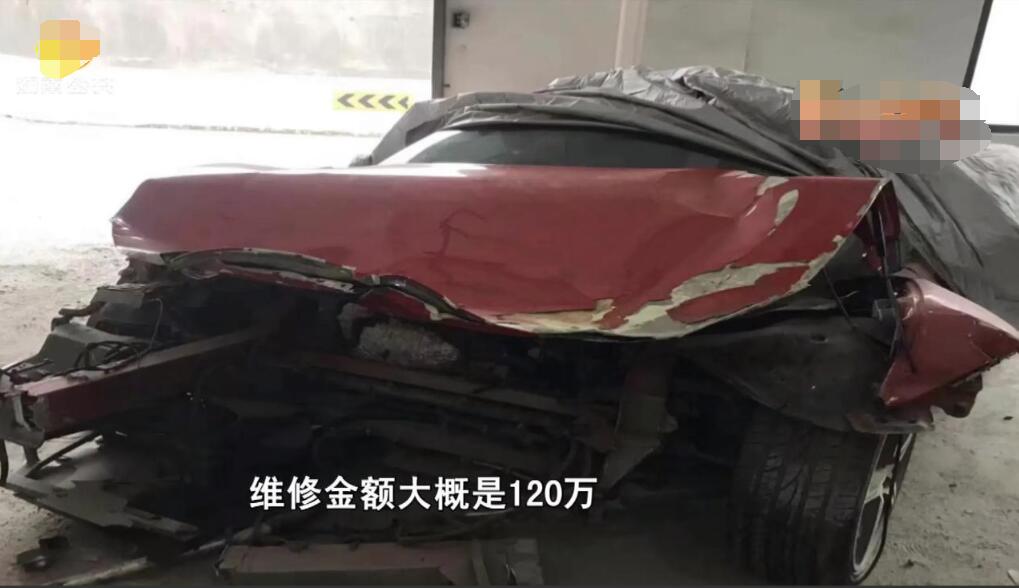 法拉利借给朋友去接亲被撞,法拉利借朋友出车祸