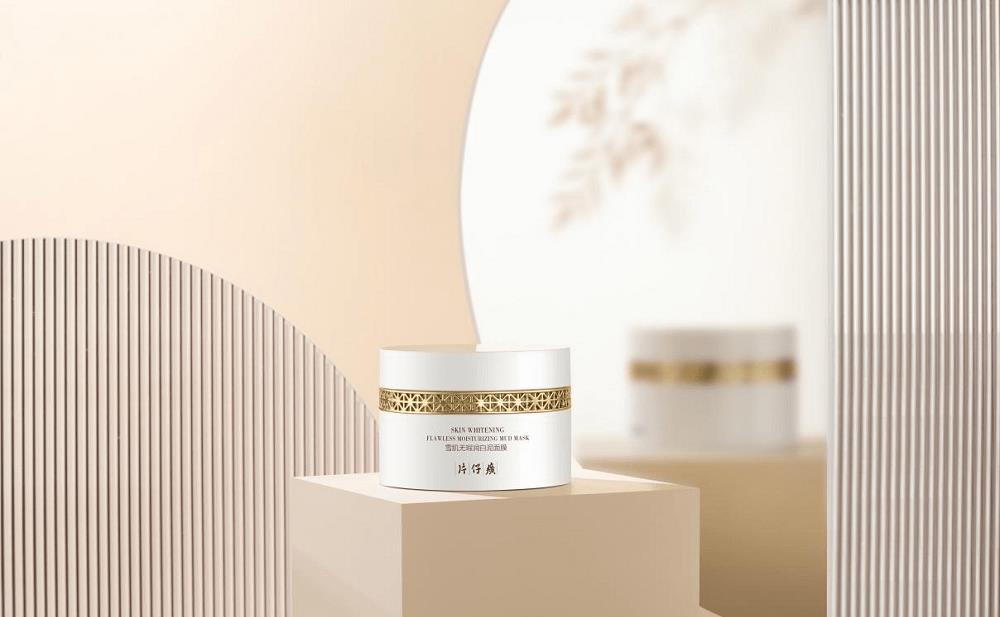 如何让自己肌肤如雪,秋季护肤保湿指南技巧