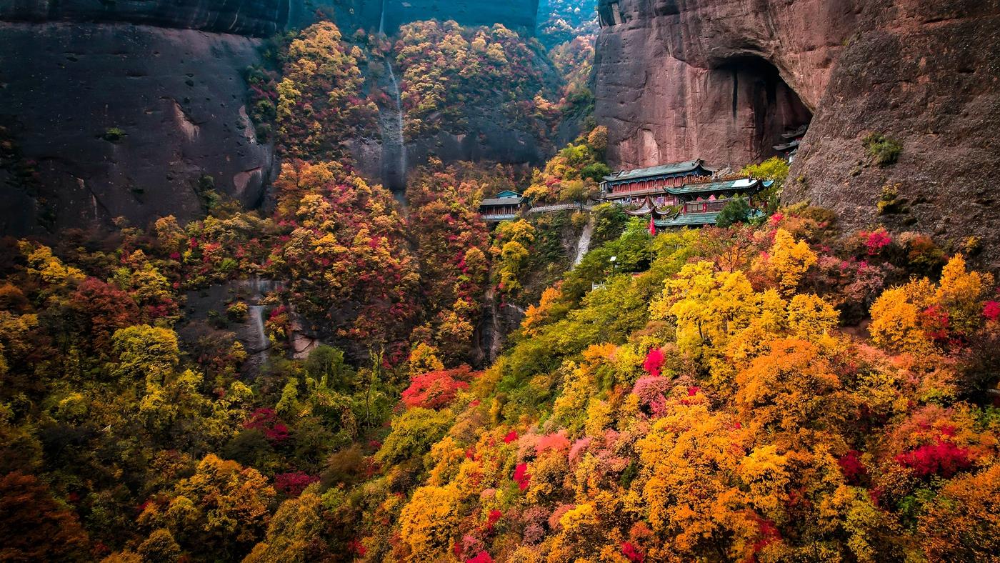 天然氧吧养生避暑,洗肺养心醒脑的天然大氧吧