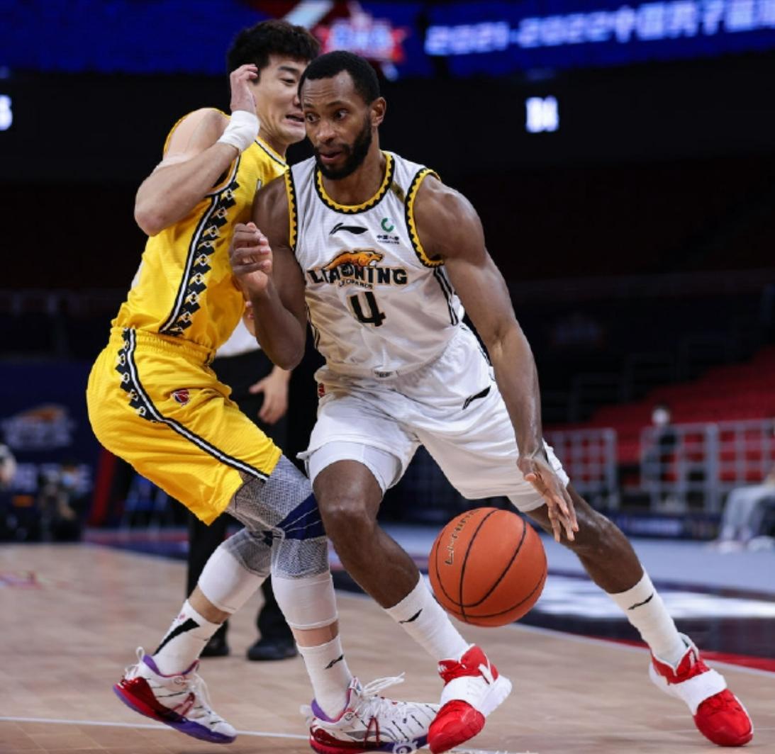 辽宁队惨败广厦队,辽宁队惨败浙江