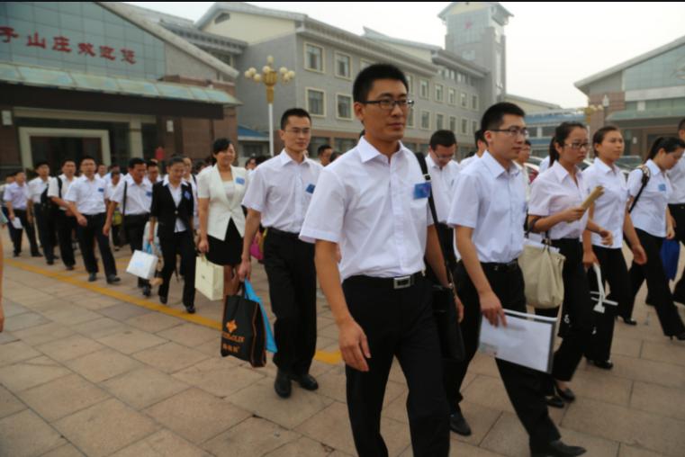 县委大院还原体制内细节,县委大院被剪辑