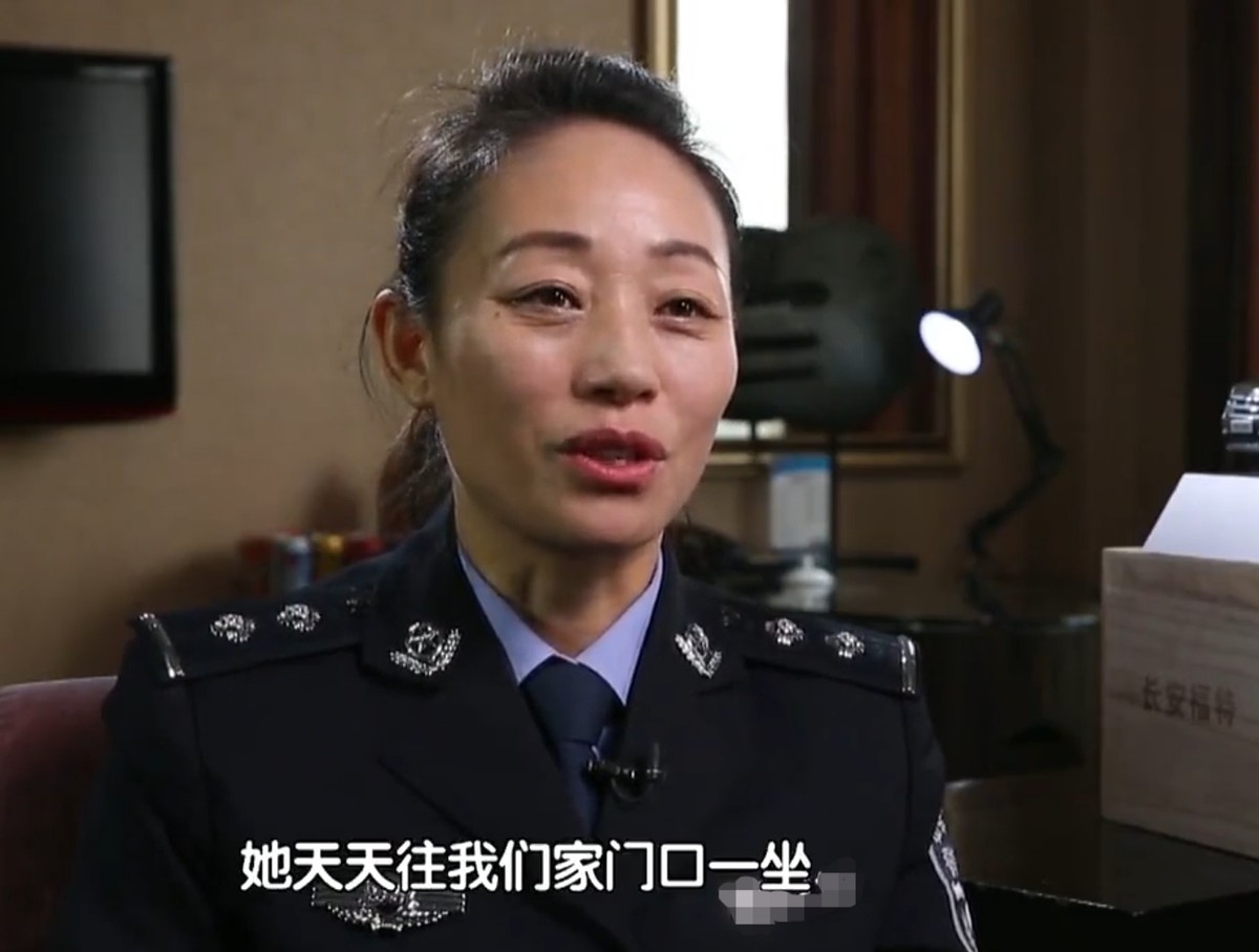 李昌钰送给董艳珍什么礼物,李昌钰高薪聘请董艳珍