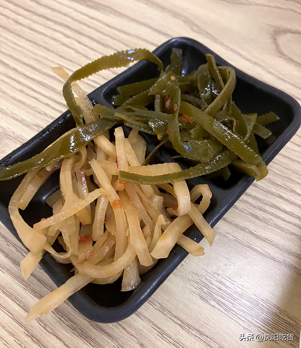 现在的饭店菜量很少价格很贵,现在的餐馆