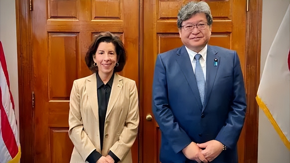 专家谈美对华芯片战会如何发展,美国对华战略竞争的具体表现