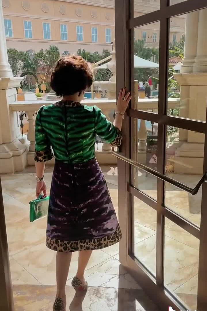 鲍鱼家姐豪宅面积,鲍鱼家姐身价上亿