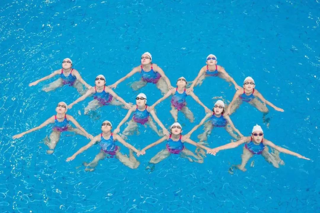 国家对中小学游泳的重视,教育部建议游泳项目