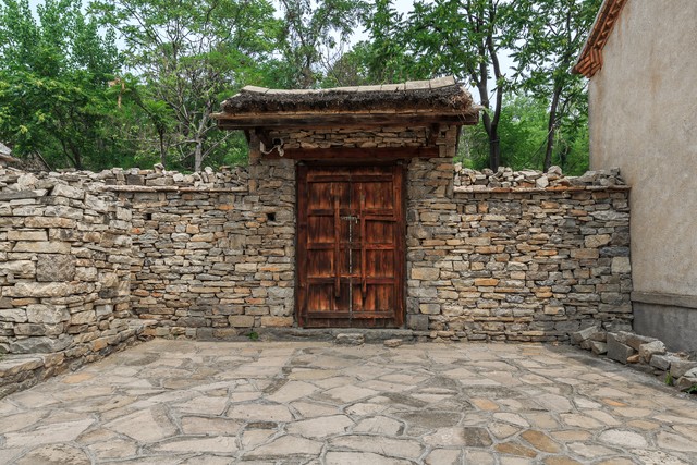 寡妇门前是非多真实故事,寡妇门前是非多下一句是什么