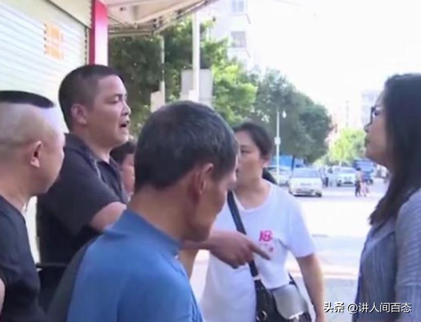 父亲查出肾癌,母亲患癌4年继父不离不弃