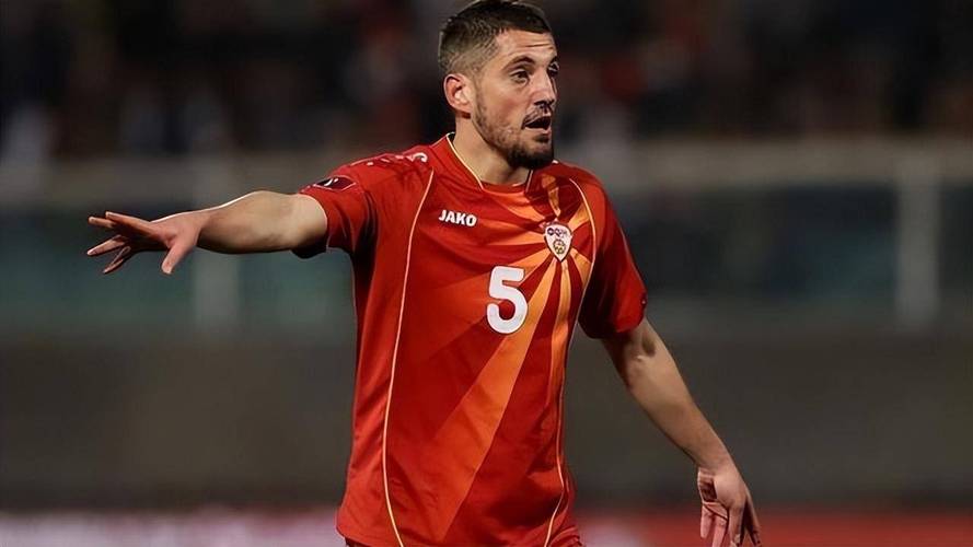 球迷大规模转会,球迷高喊武磊转会