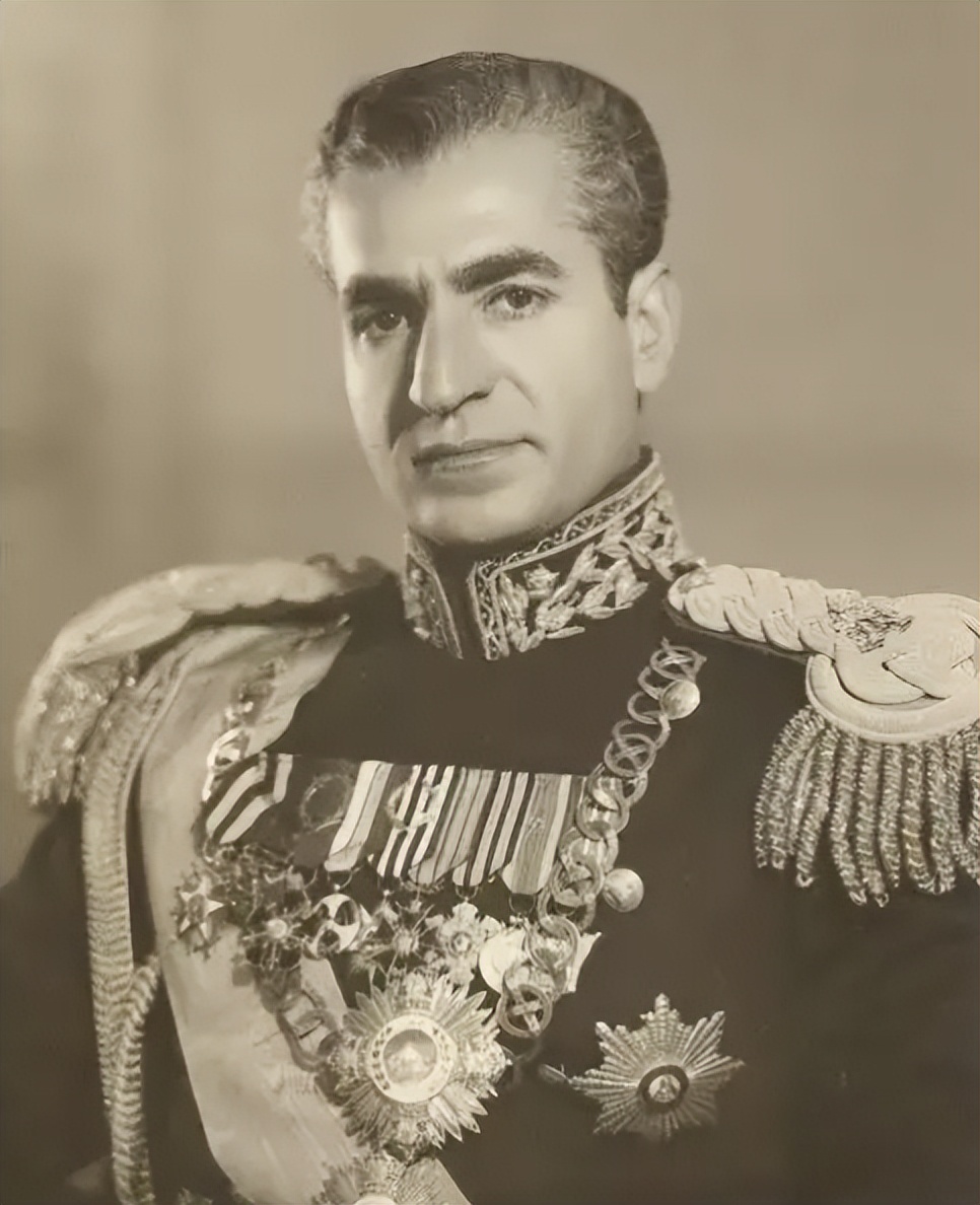 美国与伊朗的不解之仇,骂美国是政治正确