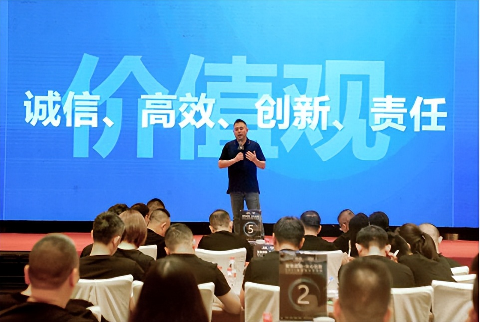 奥康发展历程,奥康新的商业模式