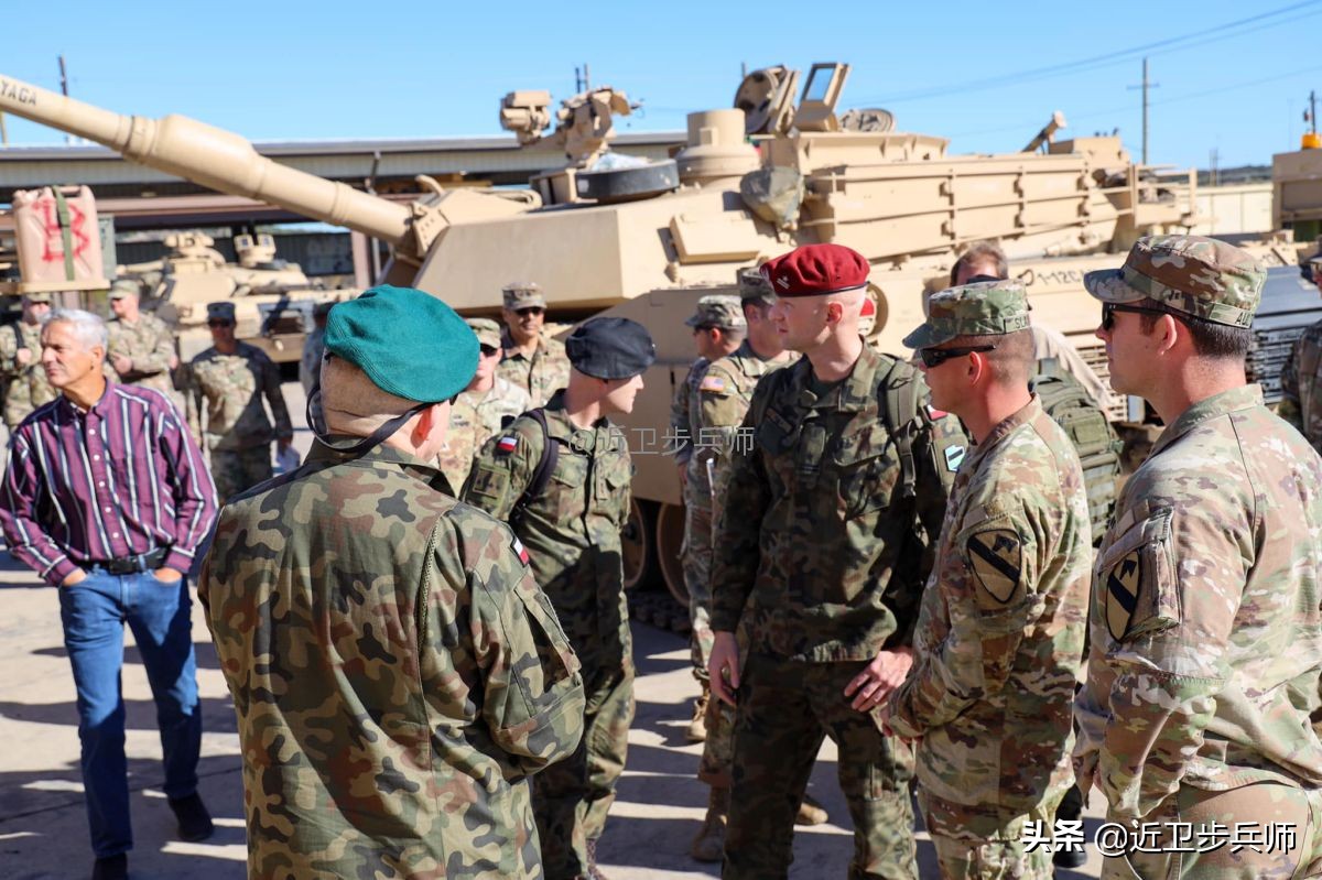 欧洲第一支M1A2美式坦克旅：波兰*队军**训练和准备到哪步了？
