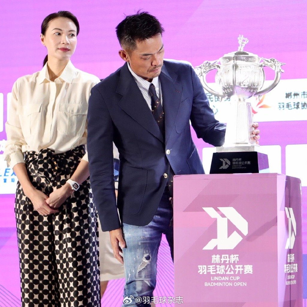 林丹生涯赚了多少钱,林丹当了多久的世界第一