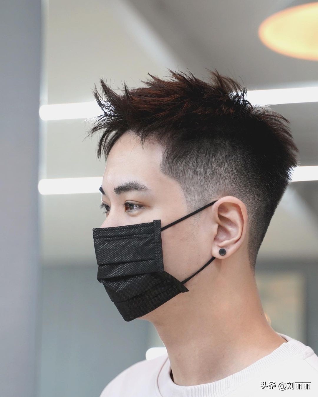 欧美短发型2021流行男士发型,40岁男士发型2021流行发型