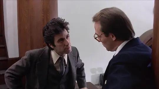 《伸张正义》讲述了在道德与法律冲突下，个人应该如何做出选择？