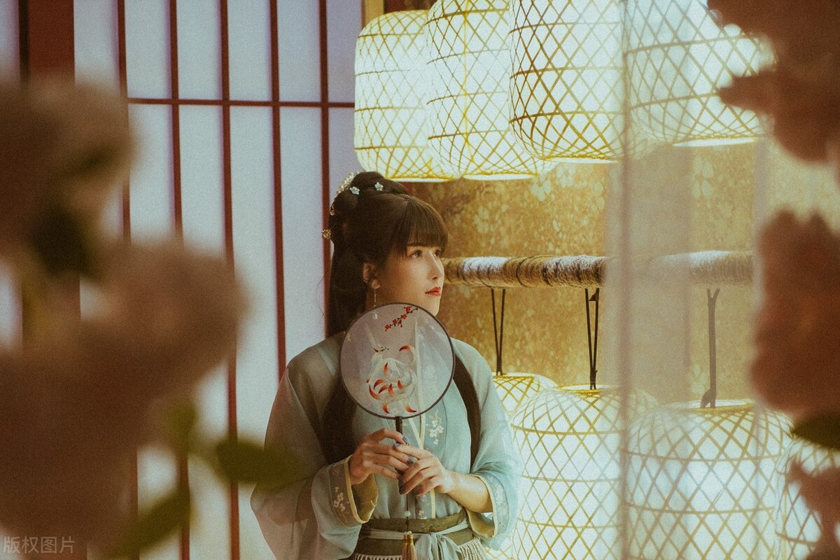 故事：敌国公主联姻当朝太子，成亲四载无子后，她识相提出和离